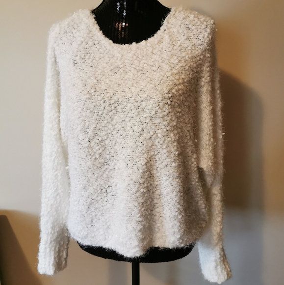 All In Favor Off White Popcorn Sweater Size Small - Picture 1 of 8